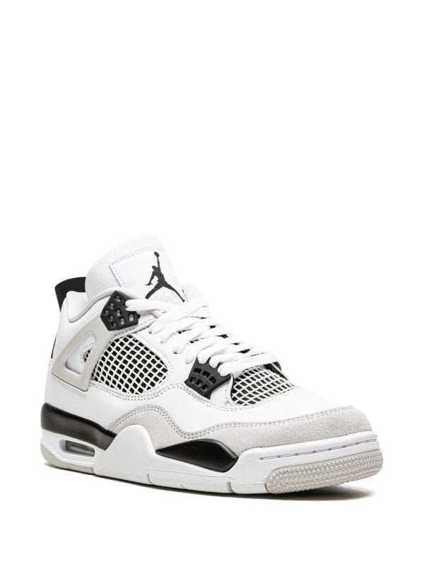 Jordan
Air Jordan 4 Retro "Military Black" sneakers