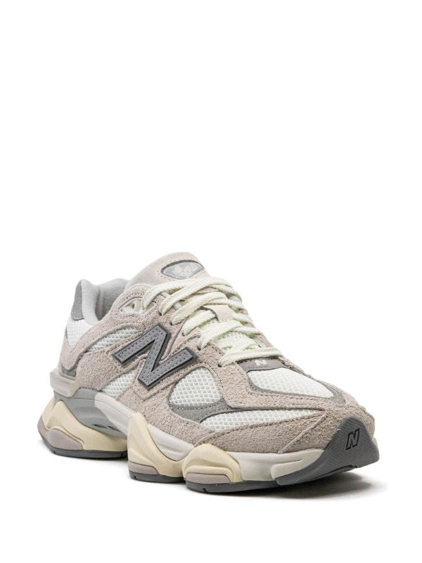 New Balance
baskets 9060 en daim