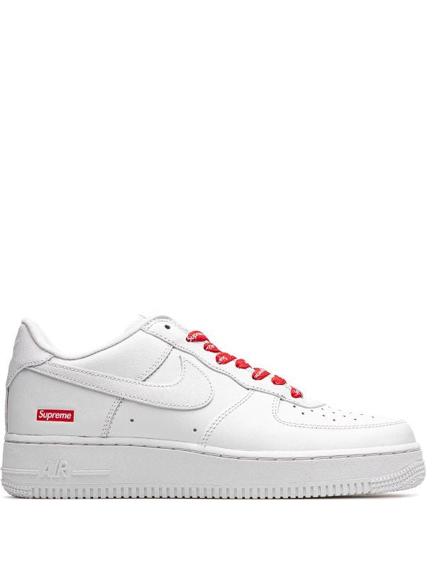 Nike
x Supreme baskets Air Force 1